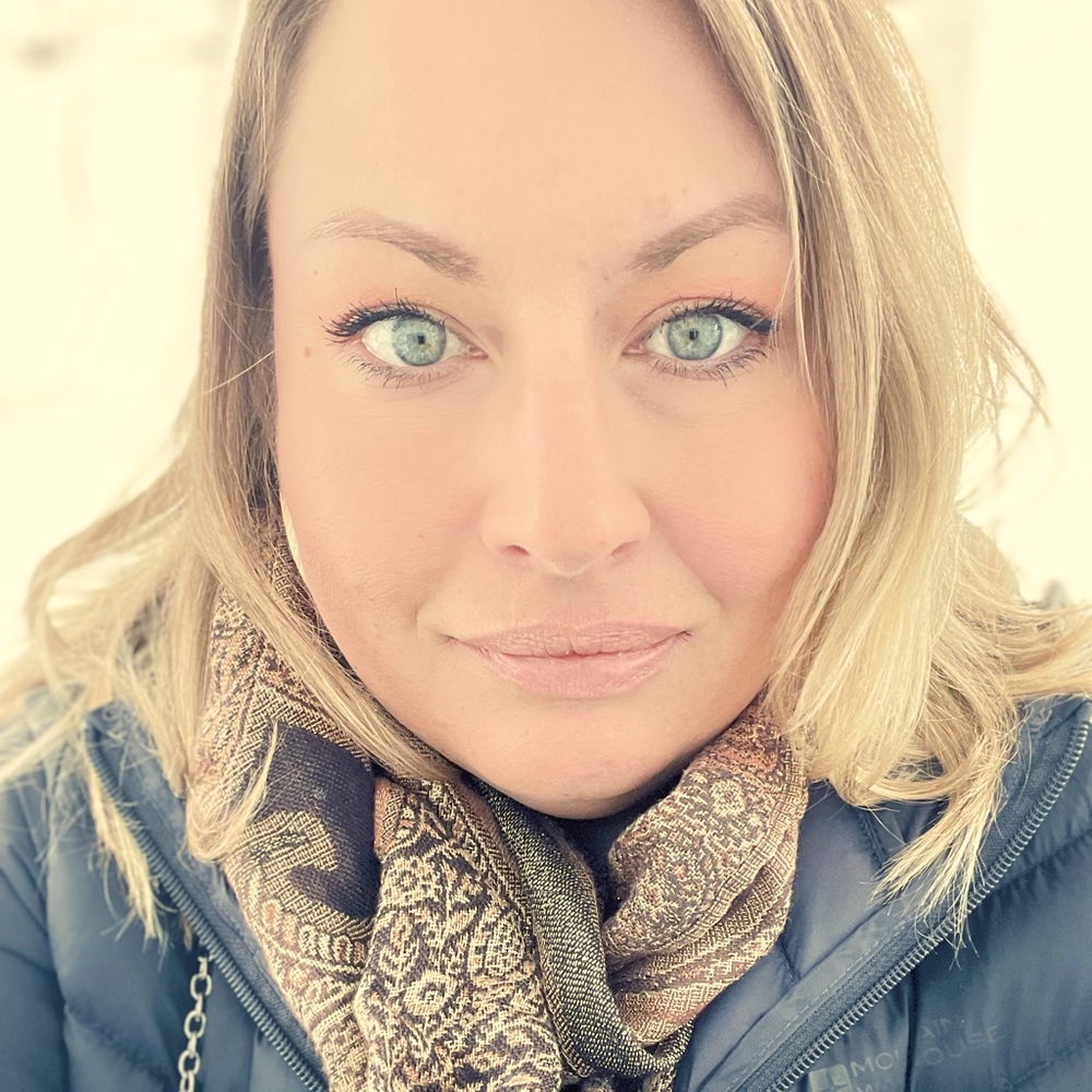 Meet your Posher, Andrea